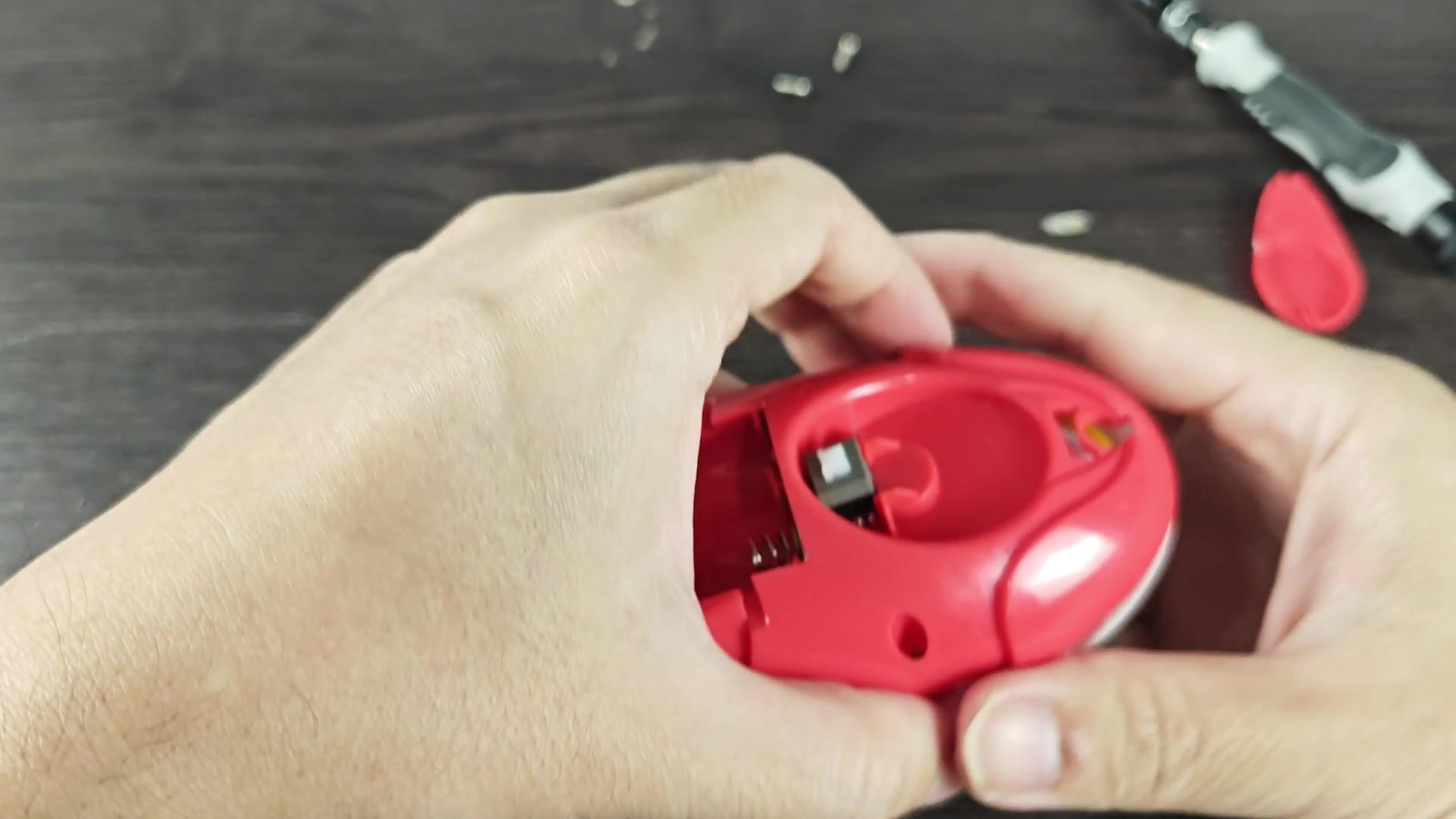 anyone-know-the-trick-to-opening-a-kitchen-mama-can-opener-6.jpg