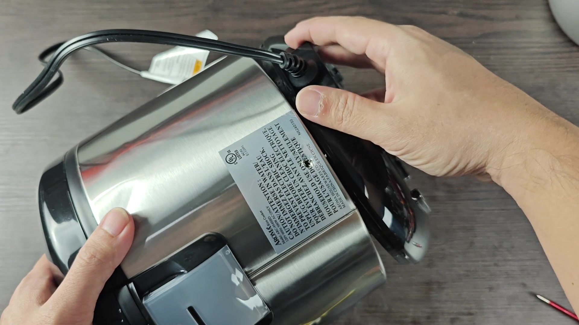 aroma-rice-cooker-dead-is-it-usually-just-the-fuse-2.jpg