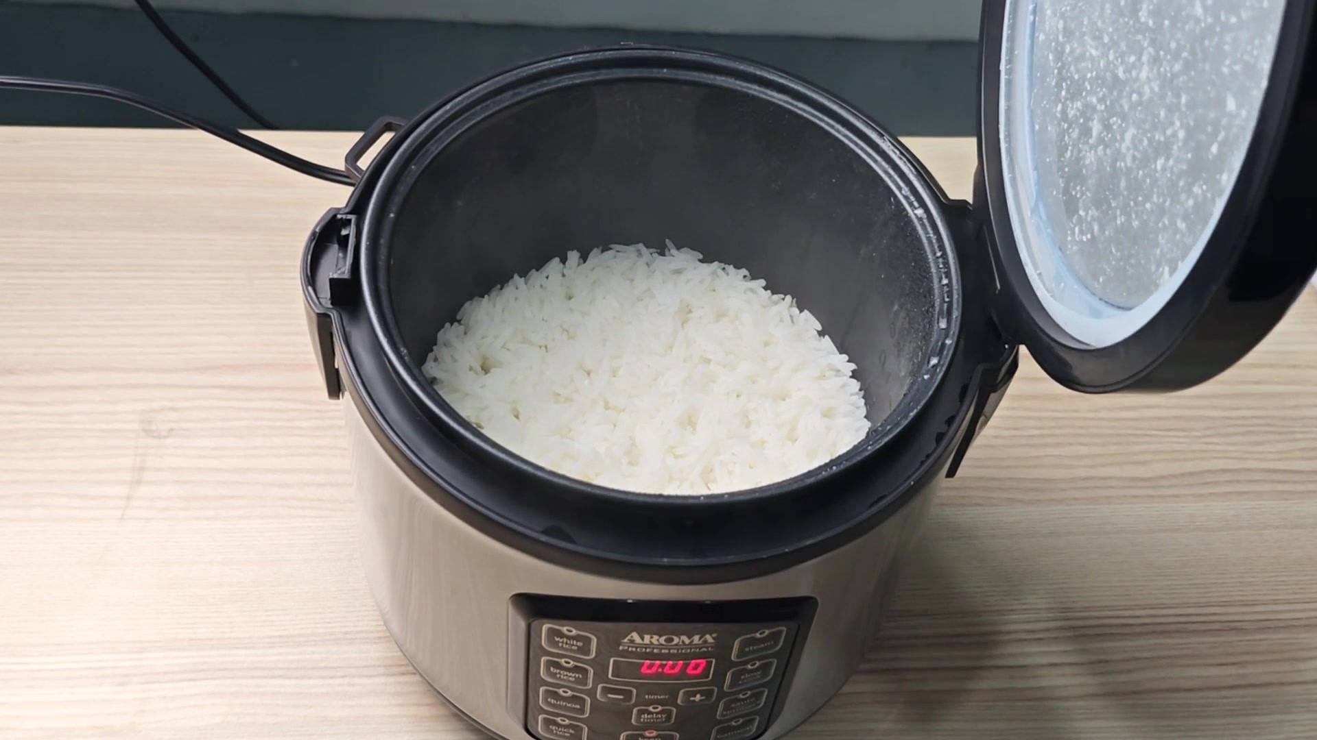 aroma-rice-cooker-white-rice-ratio-is-1-1-5-the-sweet-spot-6.jpg