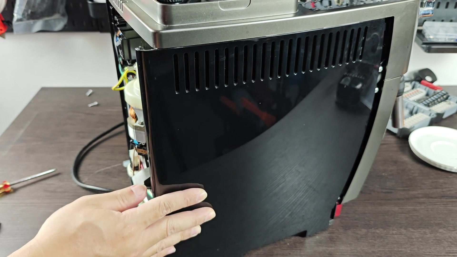 cracking-open-a-magnifica-s-smart-anyone-done-a-teardown-3.jpg