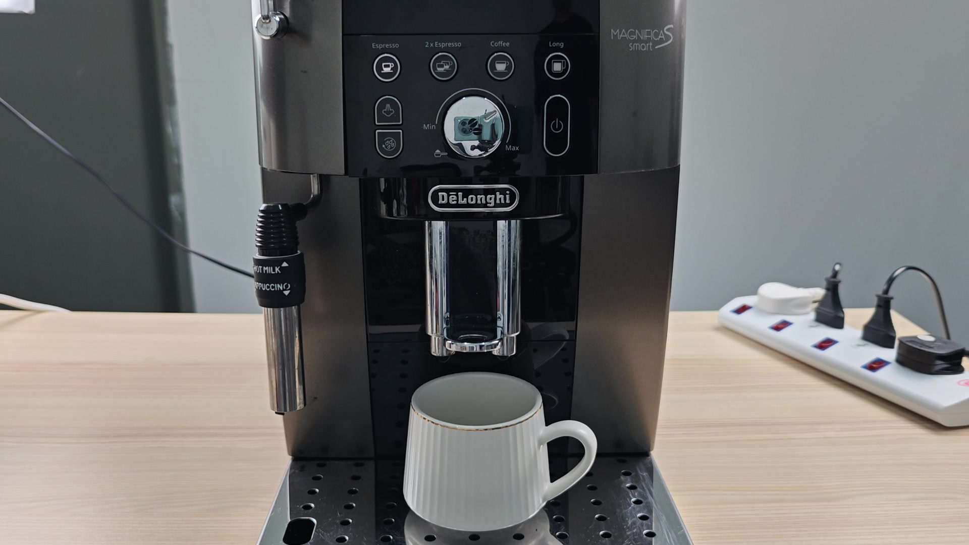 de-longhi-throwing-bean-empty-error-with-a-full-hopper-grind-too-fine-1.jpg
