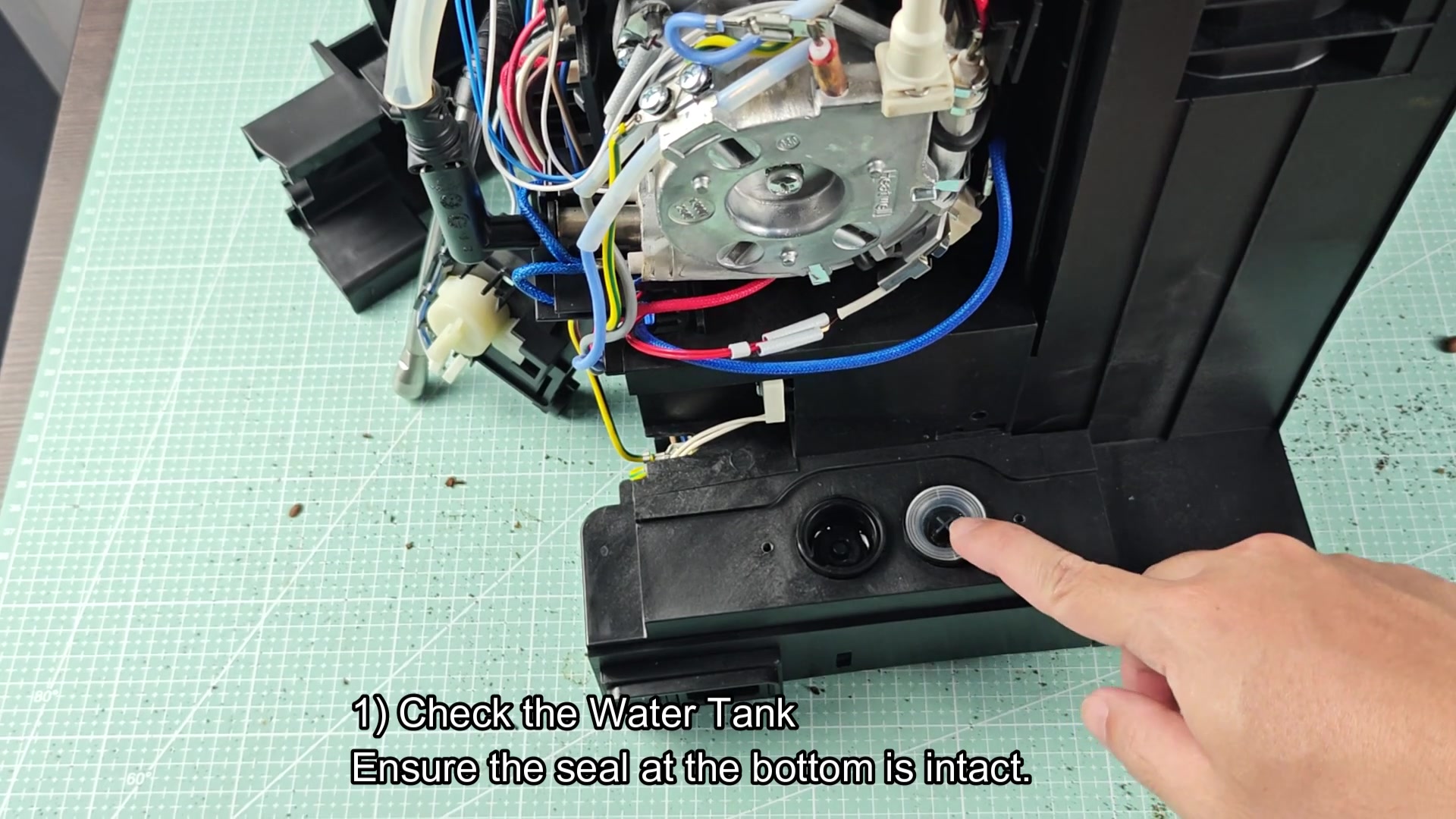 delonghi-la-specialista-leaking-water-what-s-usually-the-cause-1.jpg