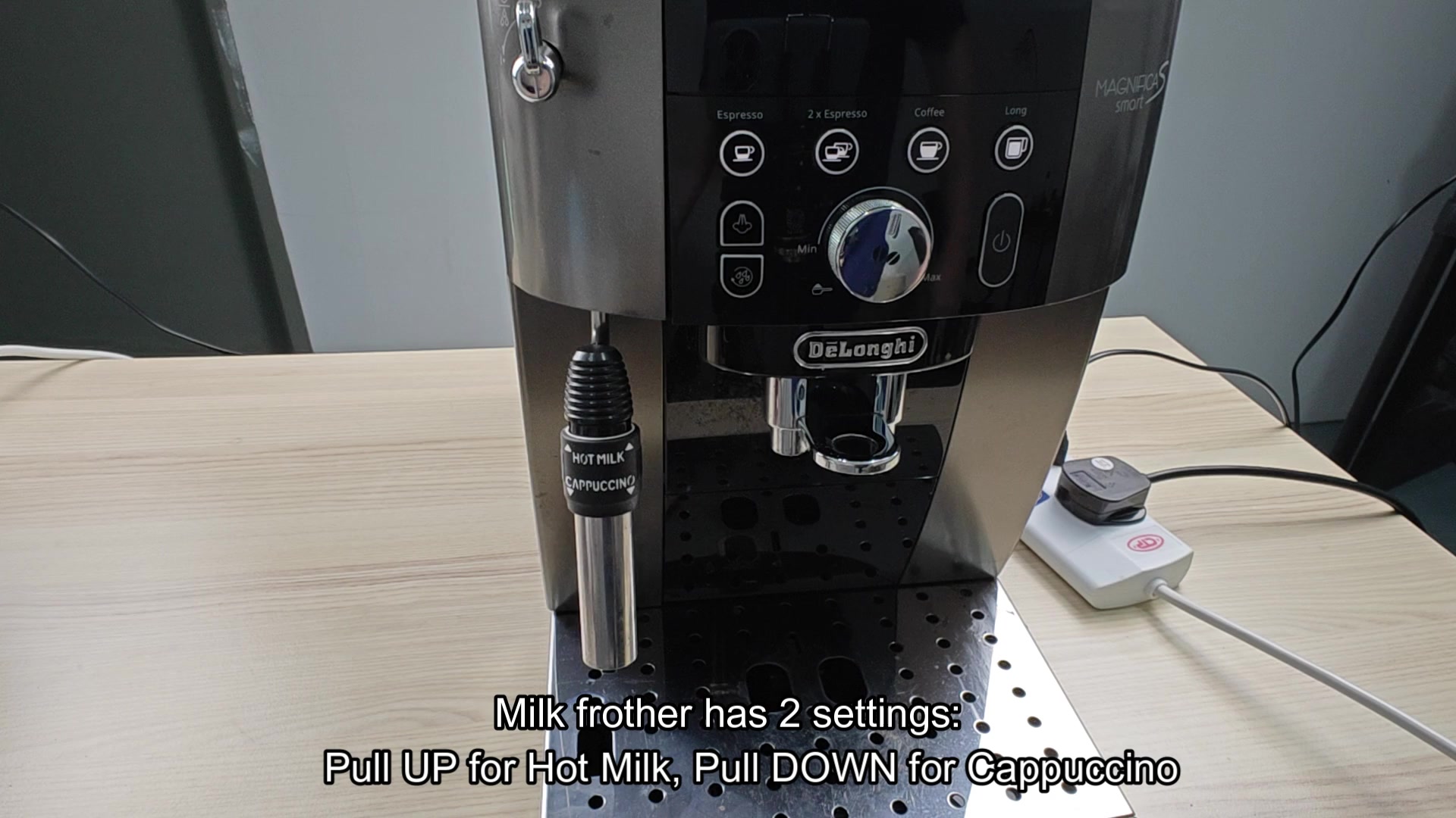 delonghi-steam-wand-what-s-the-actual-difference-between-hot-milk-and-cappuccino-mode-1.jpg