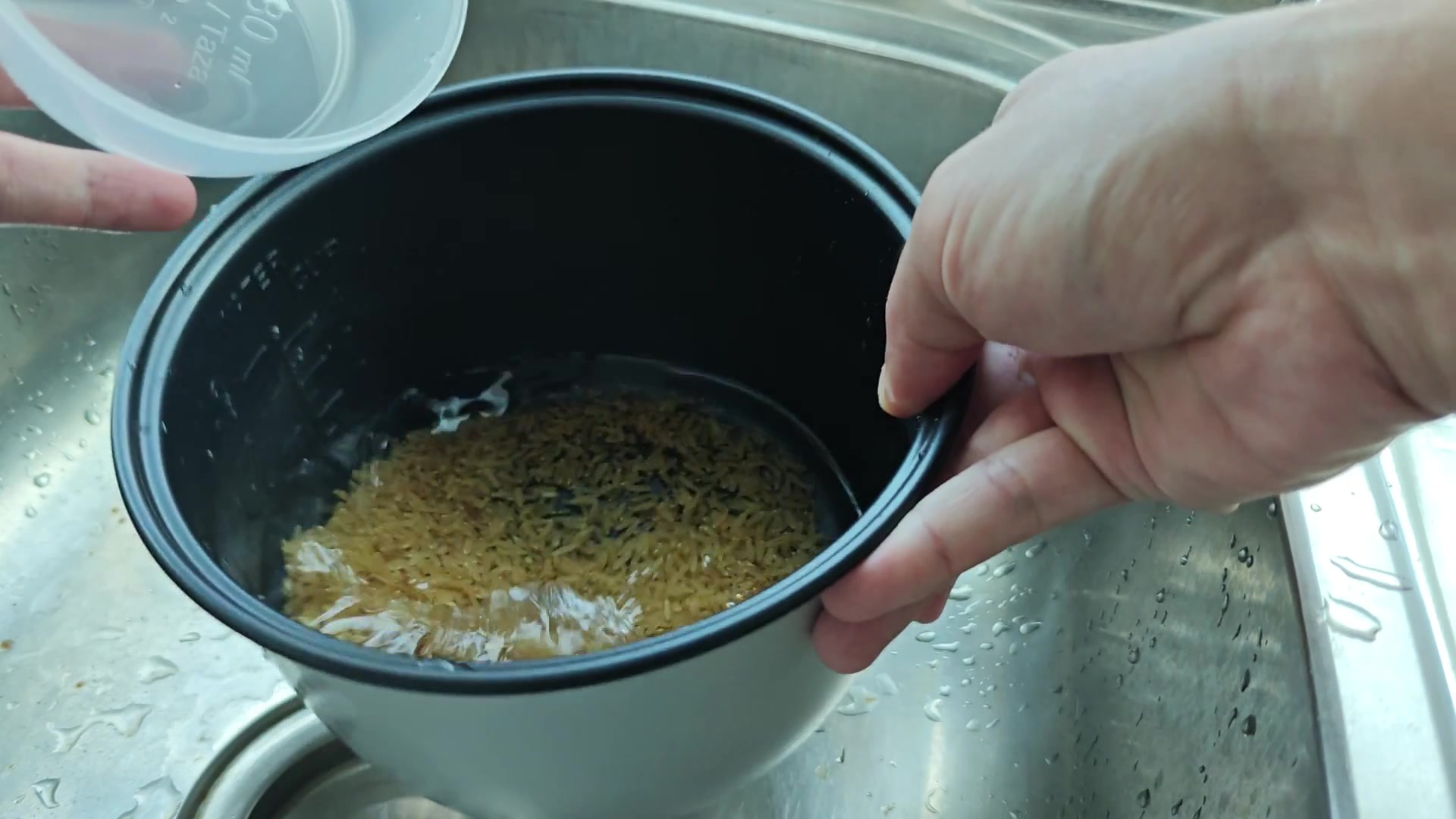 does-the-aroma-rice-cooker-actually-shut-off-when-it-s-done-1.jpg
