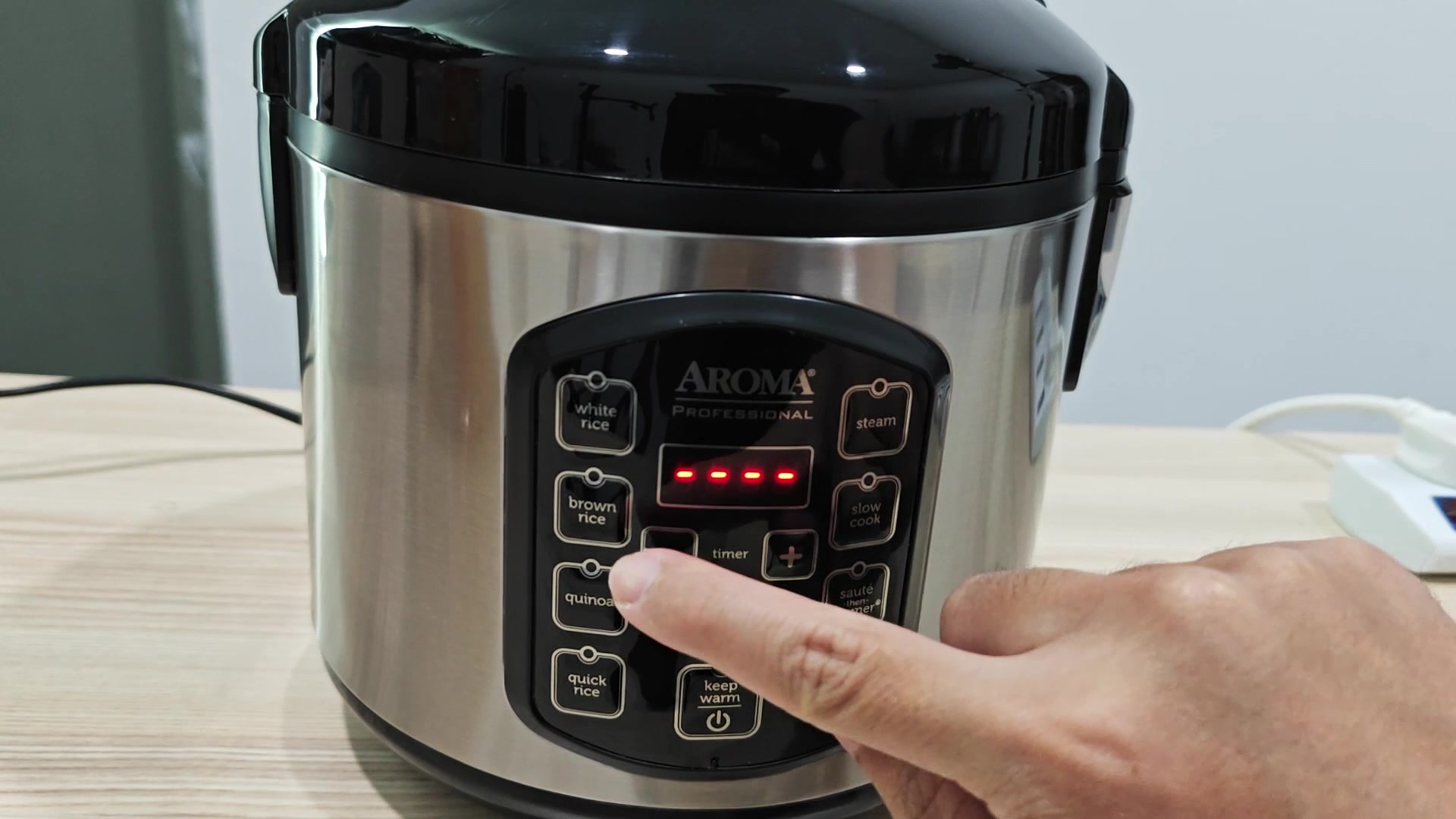 does-the-aroma-rice-cooker-actually-shut-off-when-it-s-done-2.jpg
