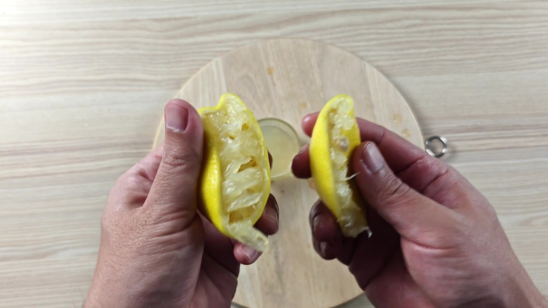 how-much-juice-actually-comes-out-of-one-lemon-by-size-4.jpg