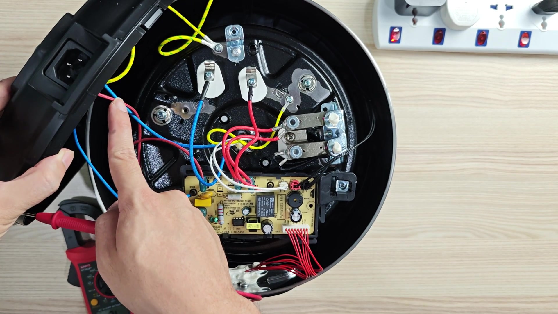 instant-pot-completely-dead-usually-just-two-things-2.jpg
