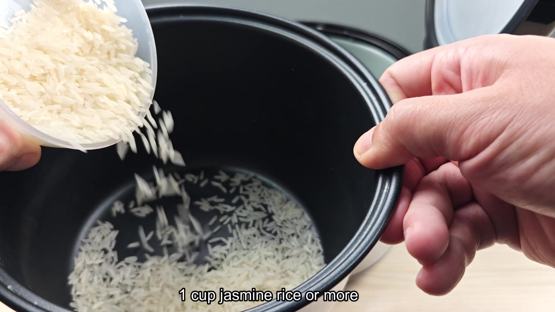 jasmine-rice-in-an-aroma-cooker-is-1-1-5-the-right-ratio-1.jpg