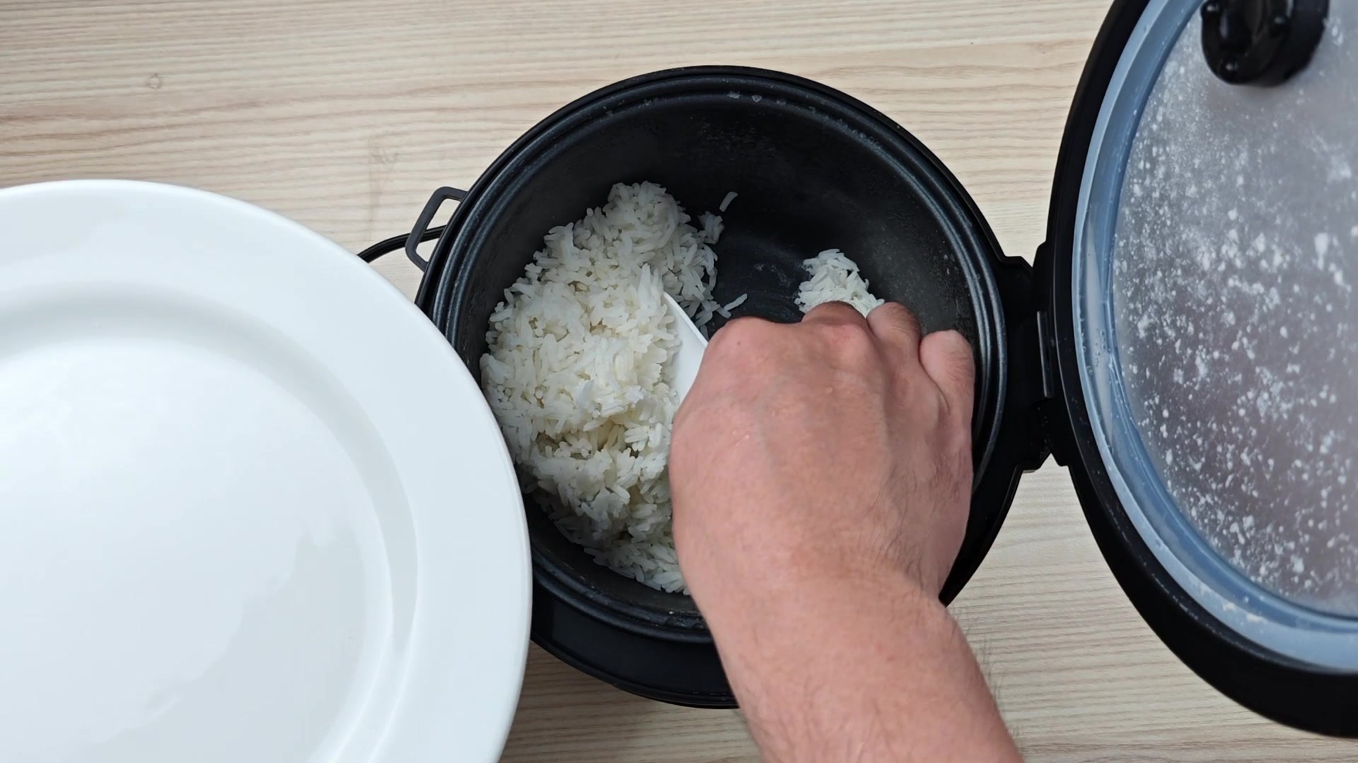 jasmine-rice-in-an-aroma-cooker-is-1-1-5-the-right-ratio-7.jpg