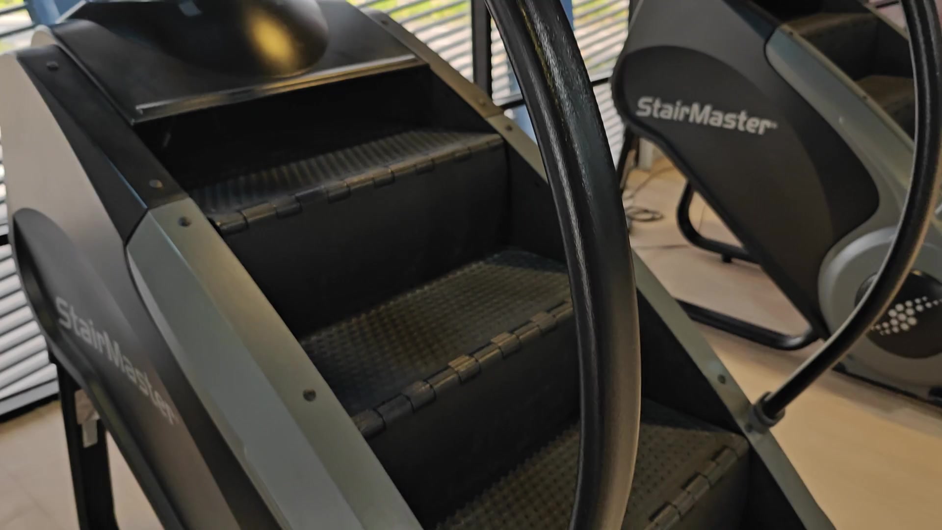 stairmaster-stepmill-power-on-off-sequence-question-1.jpg