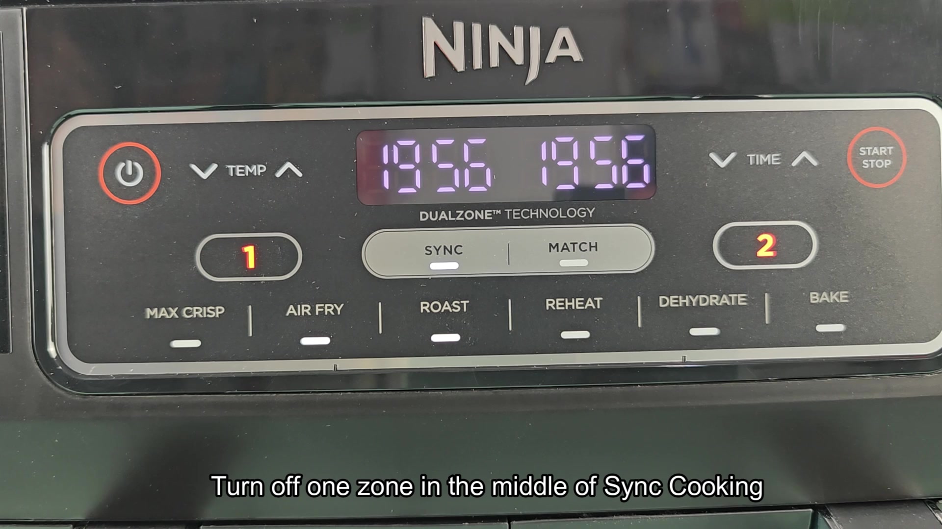 stopping-just-one-zone-on-the-ninja-foodi-dual-air-fryer-1.jpg