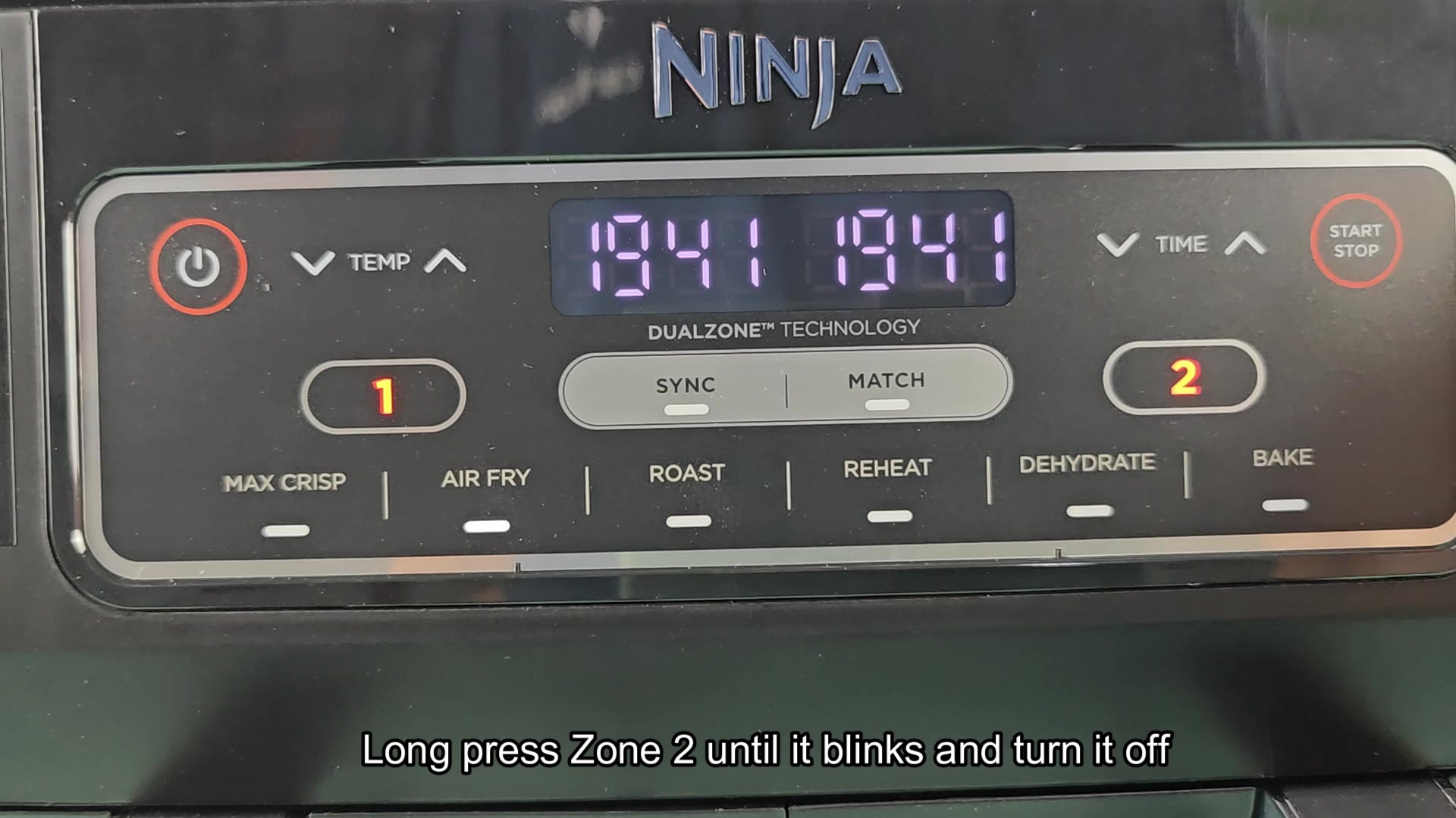 stopping-just-one-zone-on-the-ninja-foodi-dual-air-fryer-6.jpg