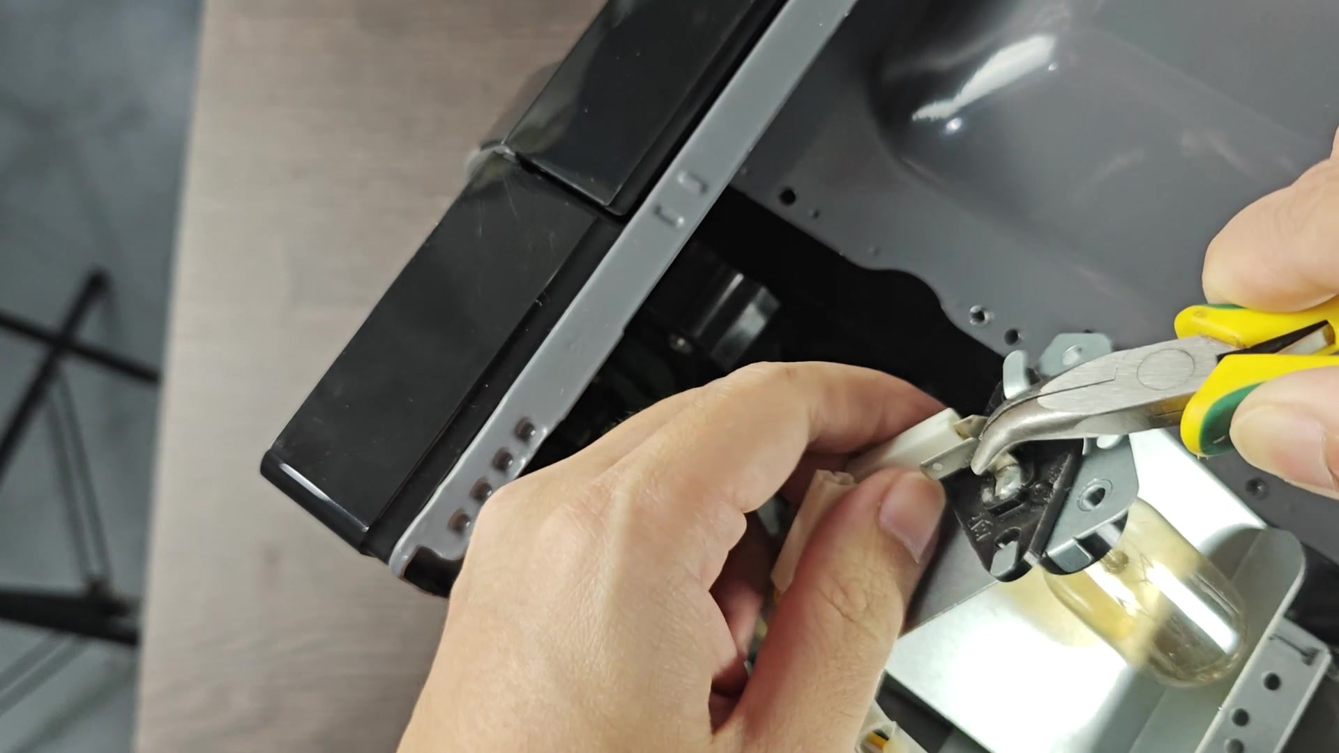 swapping-the-bulb-in-a-sharp-microwave-anything-tricky-to-watch-for-6.jpg
