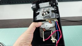 hamilton-beach-can-opener-won-t-lock-down-anyone-fixed-this-1.jpg