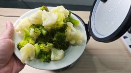 steaming-broccoli-in-an-aroma-rice-cooker-anyone-do-this-regularly-8.jpg