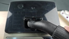 cleaning-the-pre-ground-funnel-on-a-magnifica-anything-i-m-missing-3.jpg
