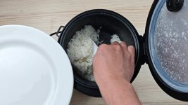 jasmine-rice-in-an-aroma-cooker-is-1-1-5-the-right-ratio-7.jpg