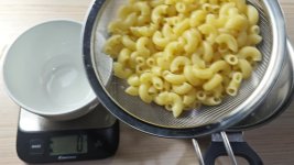how-much-dry-macaroni-per-person-what-s-everyone-actually-using-4.jpg